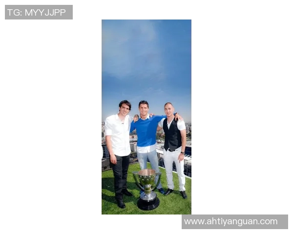 皇马传奇对决美国全明星卡卡重返绿茵场的精彩瞬间 皇马传奇对决美国全明星卡卡重返绿茵场的精彩瞬间