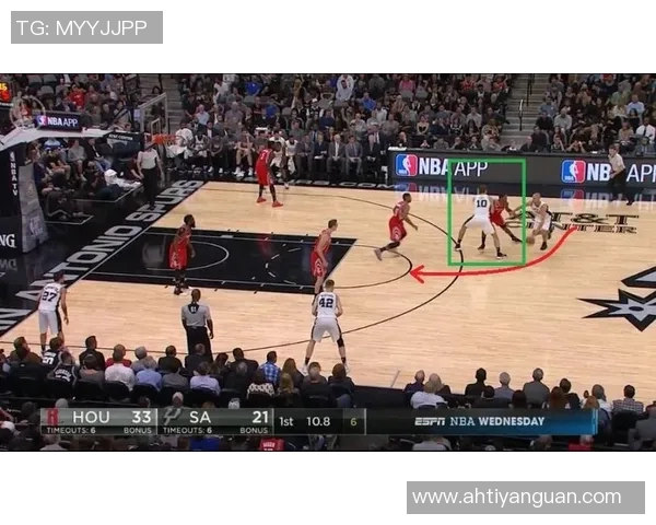 西安篮球队默契配合的秘密与战术分析探讨