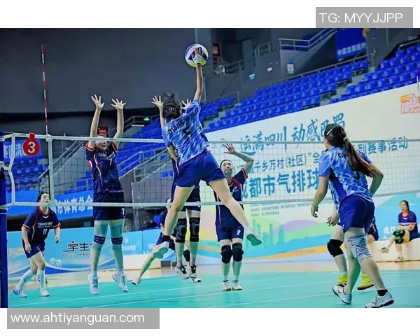 重庆排球队的力量揭秘：排球巨献背后的拼搏与荣耀