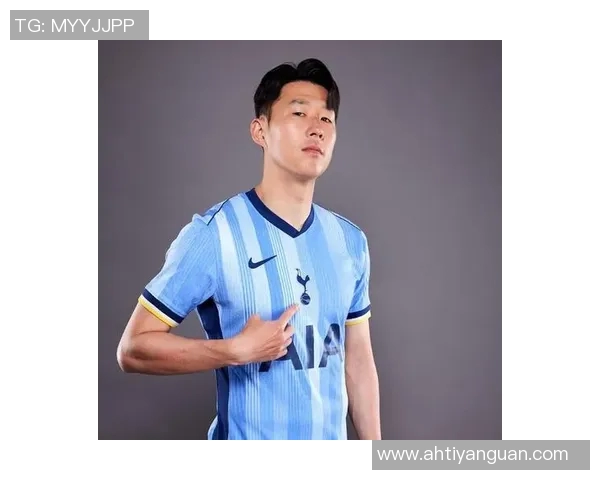 热刺球衣配色及历史演变分析:简洁中的传统力量