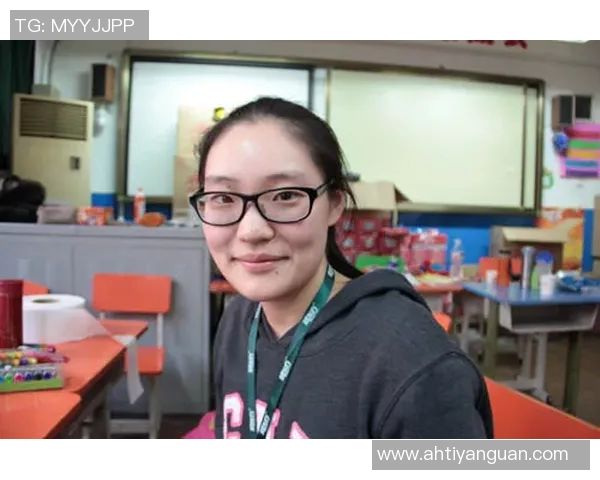 王秀英的网球人生:从青涩少女到职业选手的心路历程