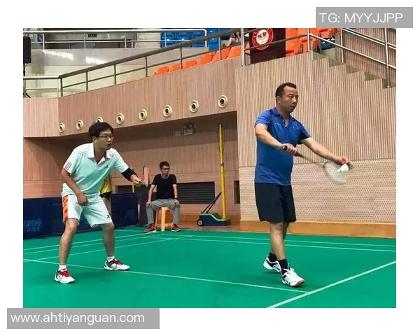 专访羽毛球名将赵伟揭秘他成功背后的努力与坚持